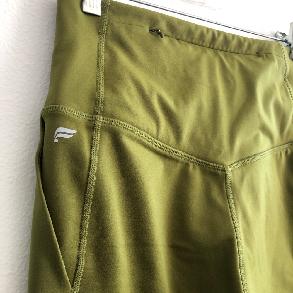 Green Fabletics leggings
